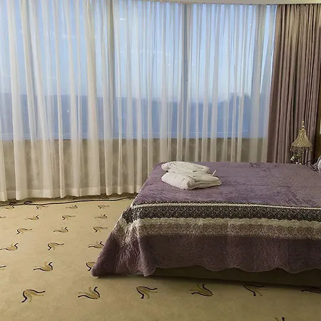 Hotel Carmine 4*