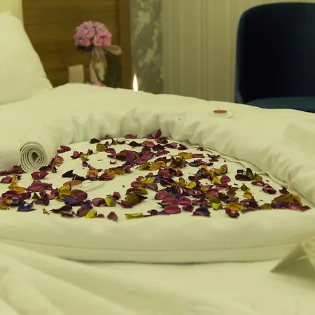 Carmine Hotel 4*
